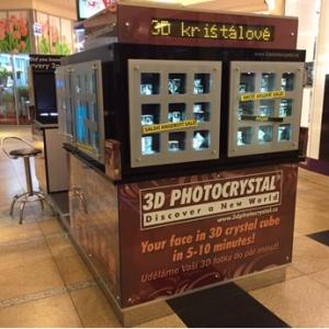 3D Crystal Love in Mall